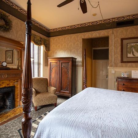 Foley House Inn Savannah Bagian luar foto