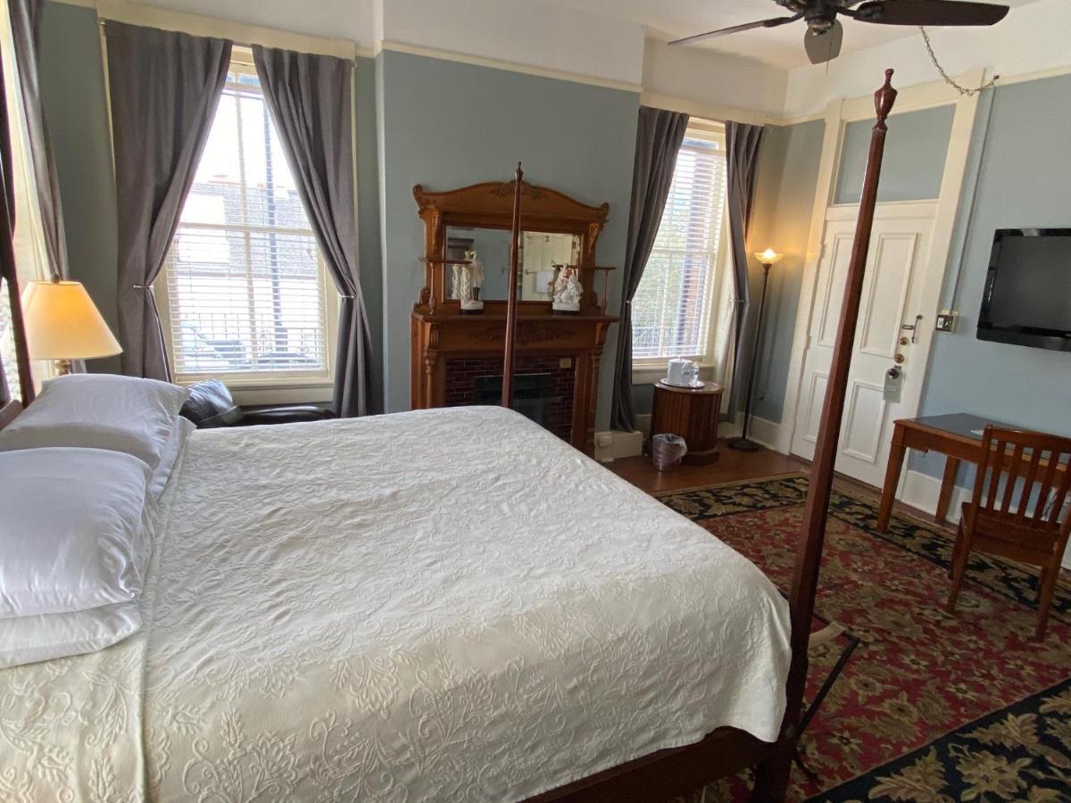Foley House Inn Savannah Bagian luar foto