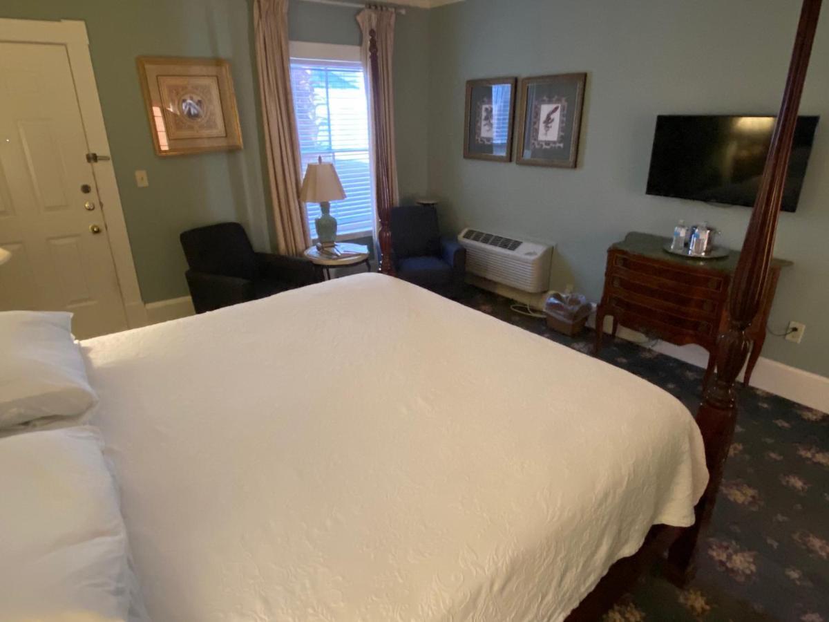 Foley House Inn Savannah Bagian luar foto